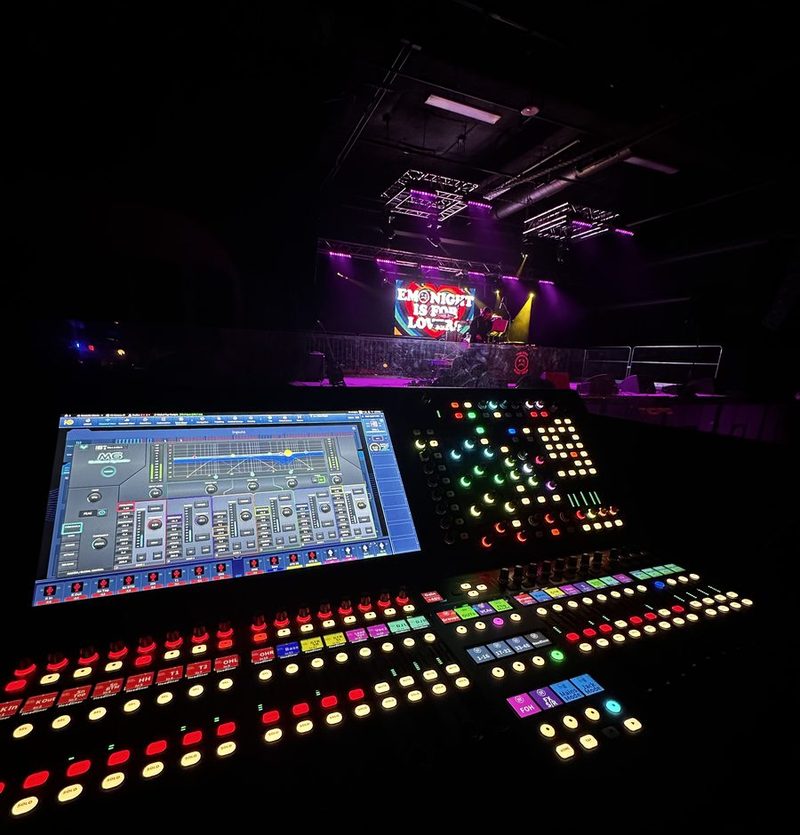 Midas HD96 at front of house